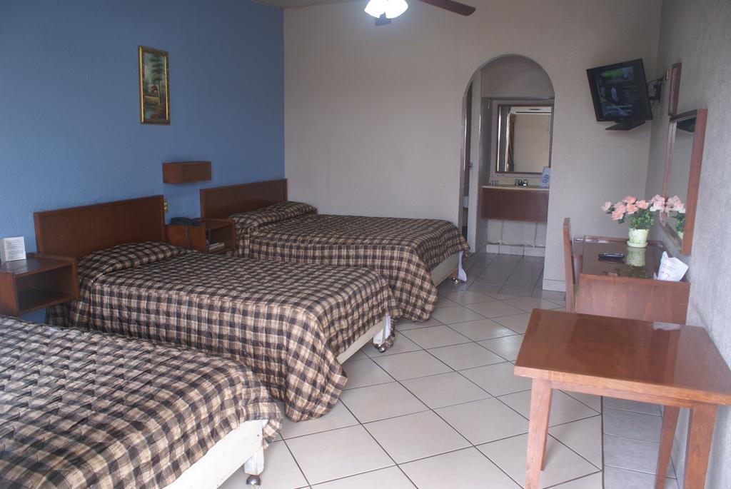 Hotel De Mexico Matamoros Szoba fotó
